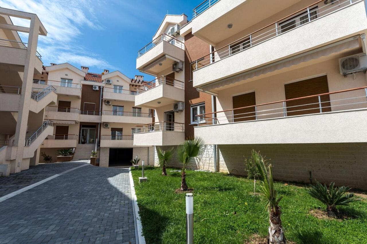 Apartments Rivijera ヘルツェグ・ノヴィ エクステリア 写真