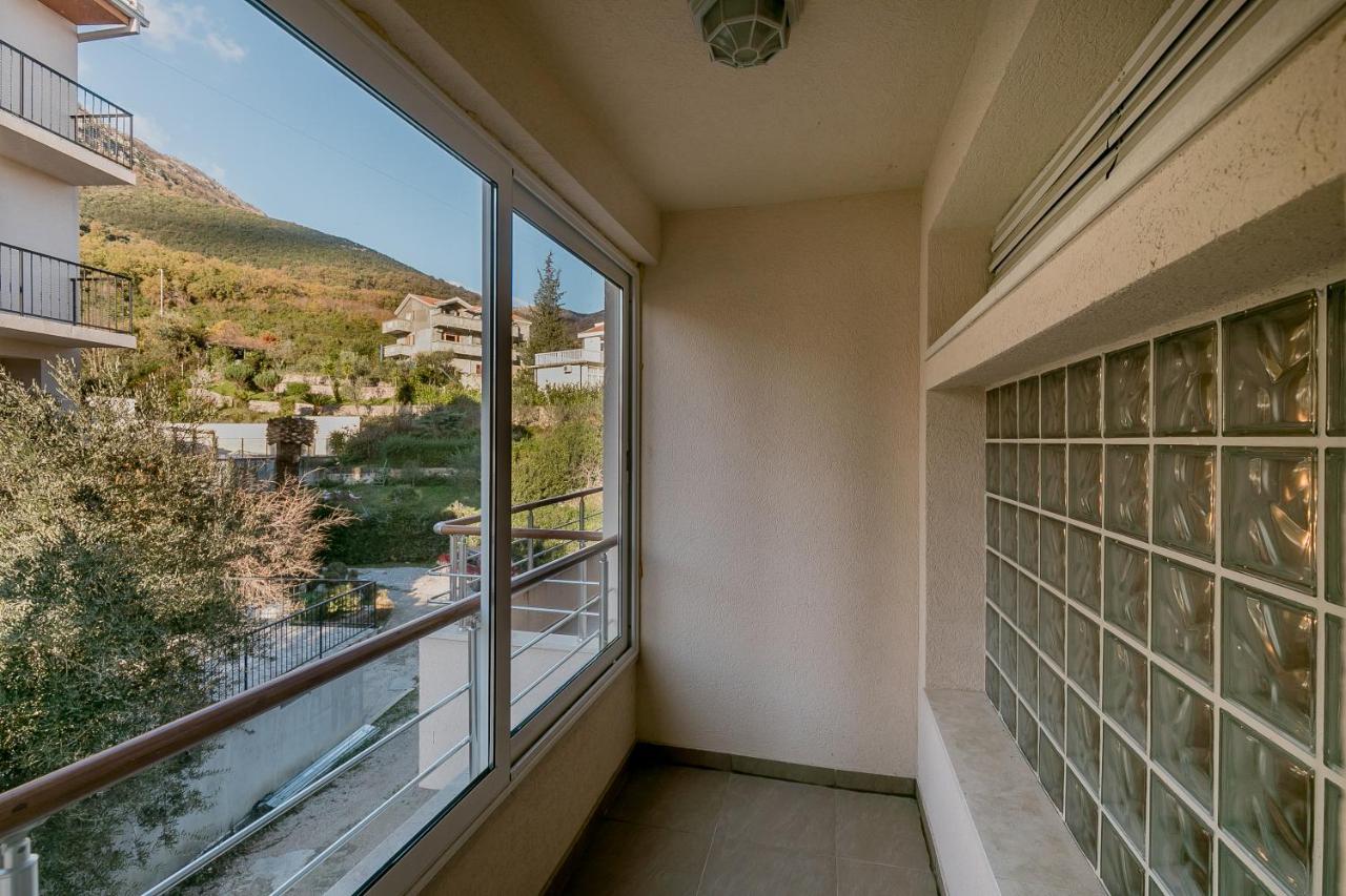 Apartments Rivijera ヘルツェグ・ノヴィ エクステリア 写真