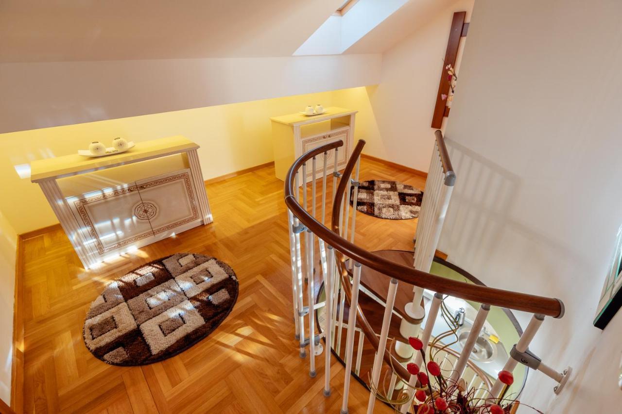 Apartments Rivijera ヘルツェグ・ノヴィ エクステリア 写真