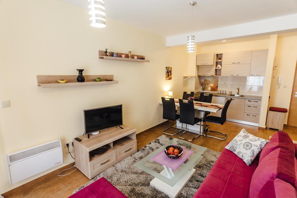 Apartments Rivijera ヘルツェグ・ノヴィ エクステリア 写真