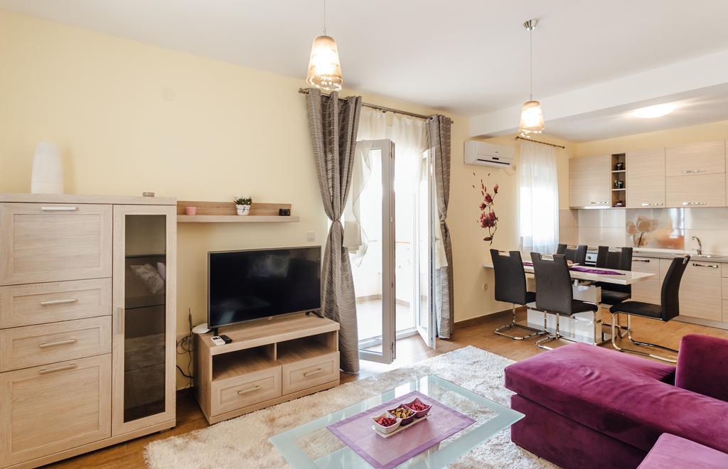 Apartments Rivijera ヘルツェグ・ノヴィ エクステリア 写真