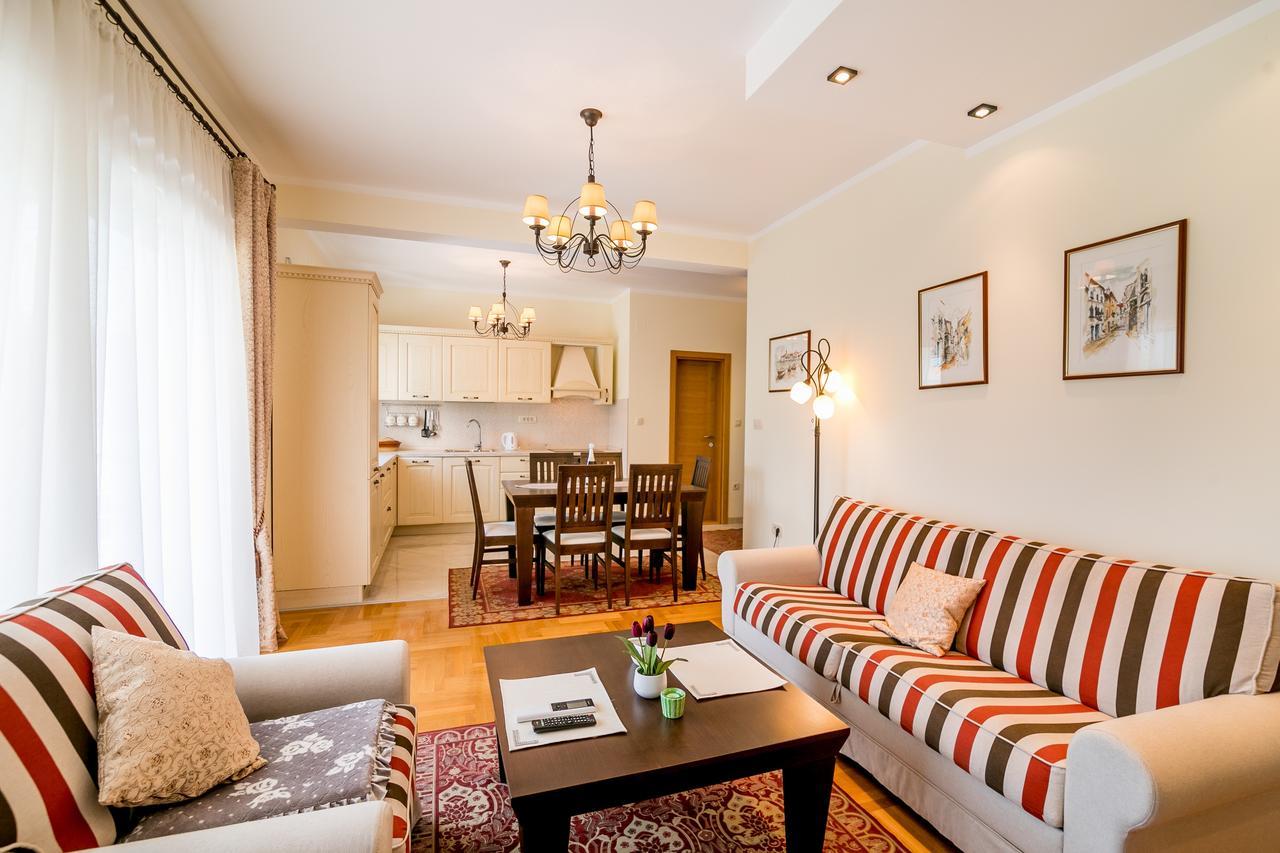 Apartments Rivijera ヘルツェグ・ノヴィ エクステリア 写真