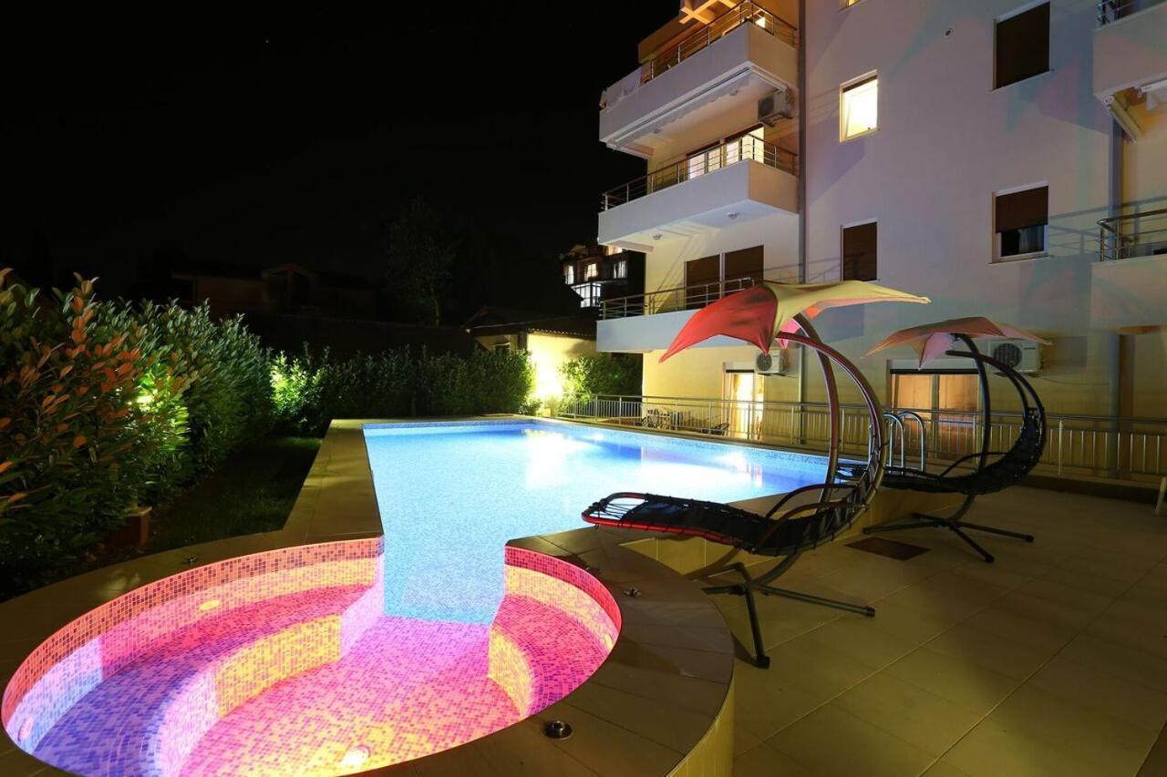Apartments Rivijera ヘルツェグ・ノヴィ エクステリア 写真